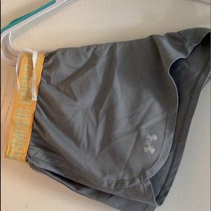 Under armour shorts size large
